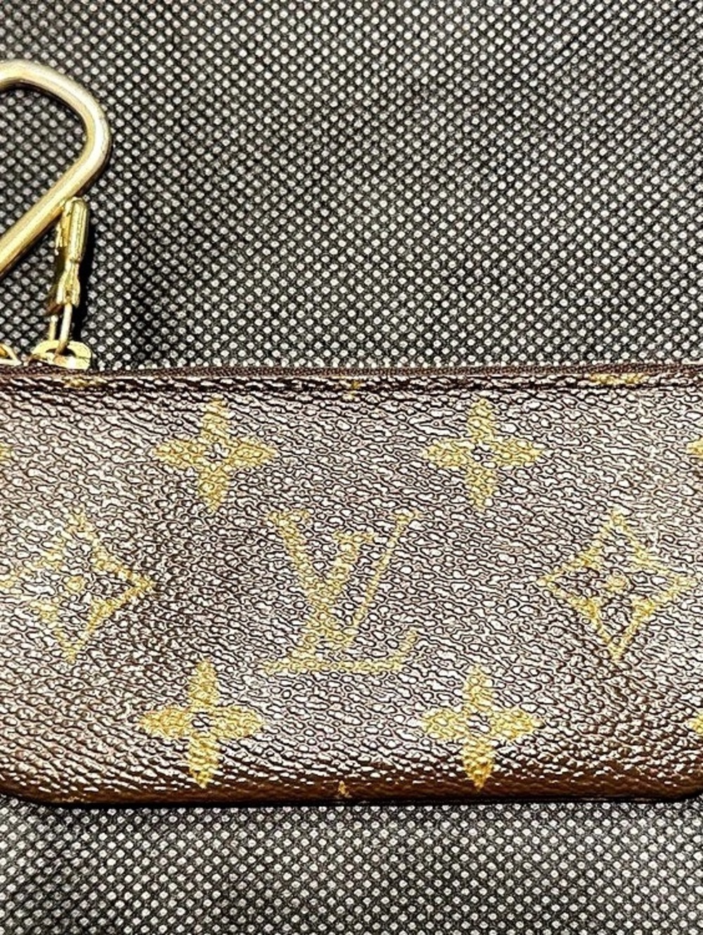 Louis Vuitton Pochette Clés Monogram Brown & Gold